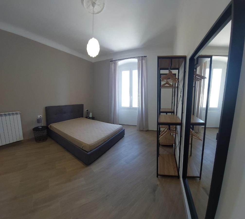 Fiumara Mall Apartment Genova Eksteriør billede